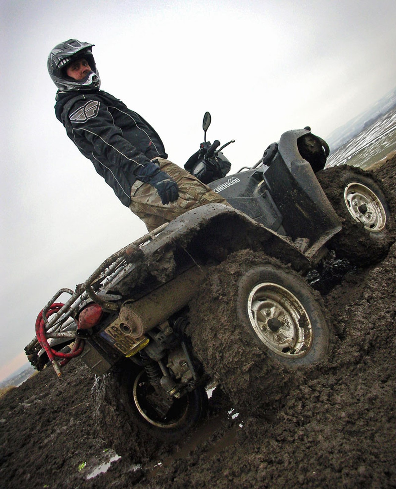 Suzuki Kingquad LTA 750 AXi LE 4x4 – śnieżne szaleństwo