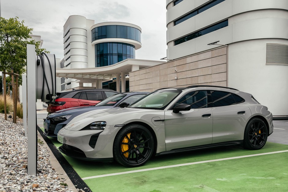 Podróż Porsche Taycanem i Audi e-tronem GT do Chorwacji
