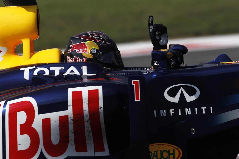 Mark Webber zwycięża w ostatnim wyścigu
