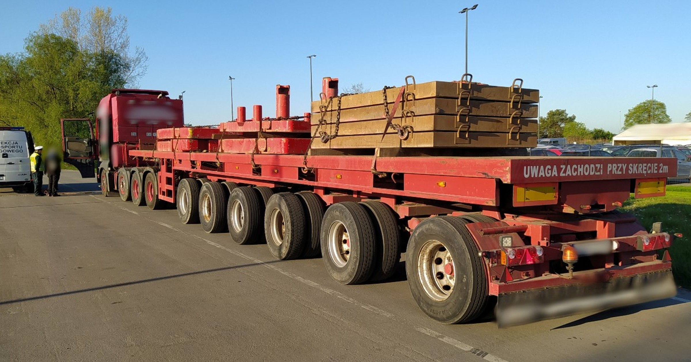 Nieprawidłowy transport obciążników do dźwigu