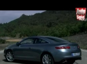 Renault Laguna Coupe - Oto piękno zaklęte w metalu