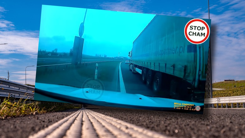 Kierowca ratuje się przed kolizją na trasie S7, zjeżdżając na pas zieleni