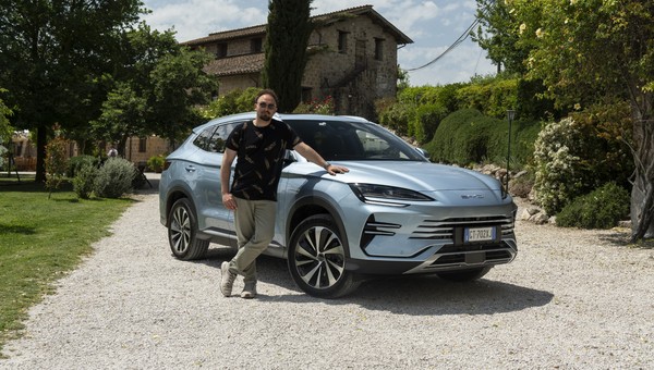 Jeździłem "tajną chińską bronią", która zaraz zadebiutuje w Polsce. BYD Seal U DM-i zaskakuje nie tylko ceną