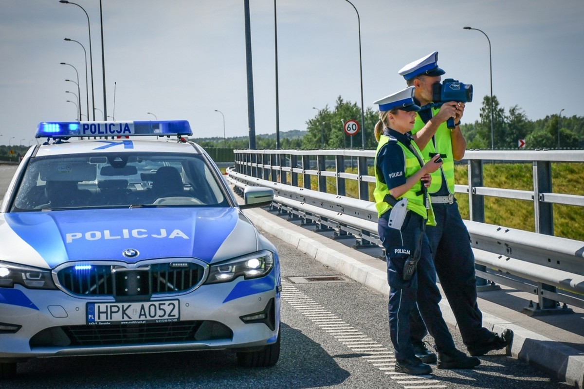 Mandat choćby 500 zł i sześć punktów. Kierowcy łamią ten przepis nagminnie