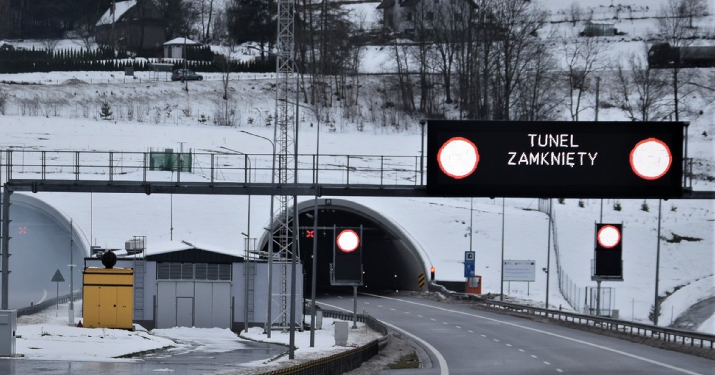 Ćwiczenia służb ratunkowych po wypadku w tunelu