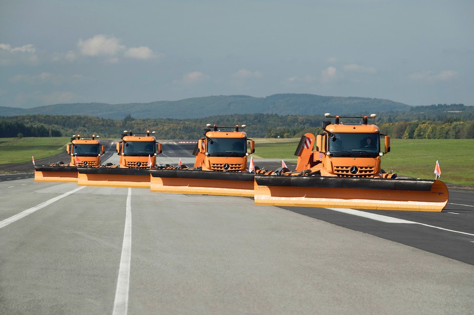 Mercedes: autonomiczne odśnieżarki