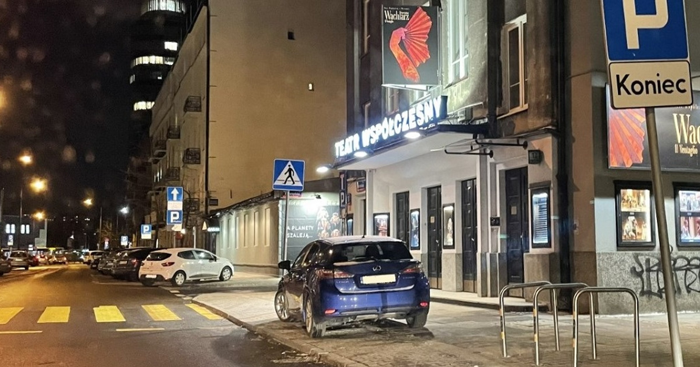 Parkowanie bliżej, niż 10 m od przejścia dla pieszych jest zabronione
