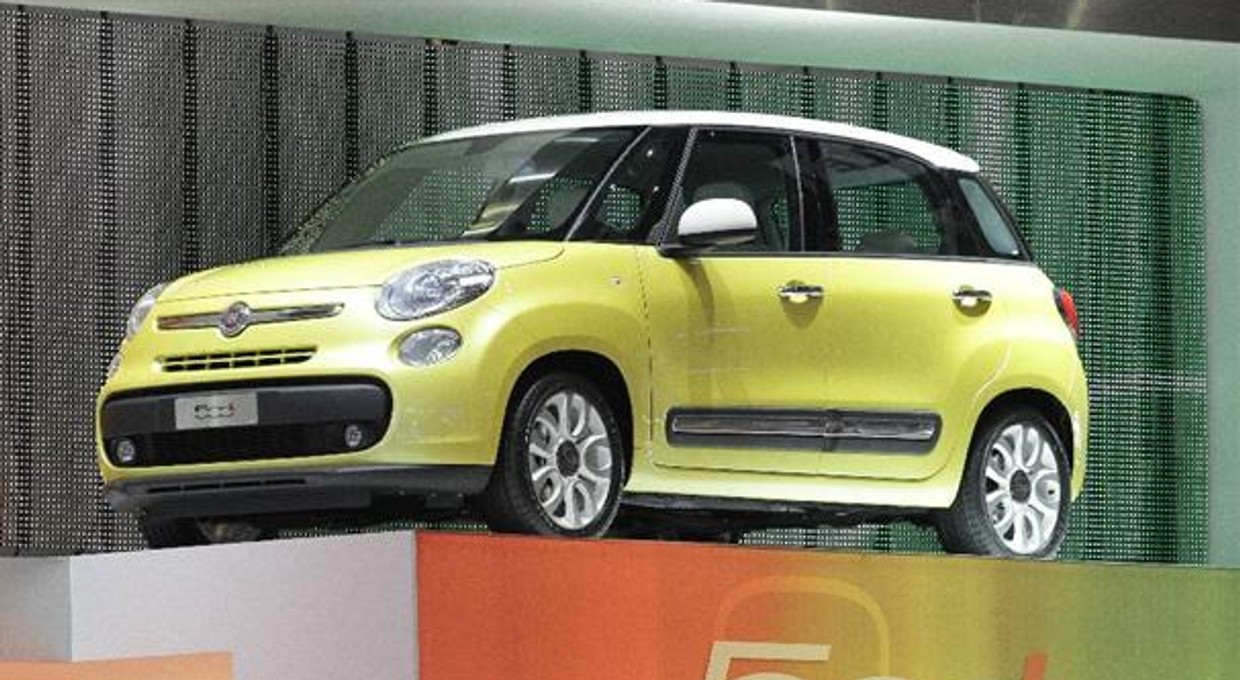Fiat 500L - Geneva Motor Show 2012