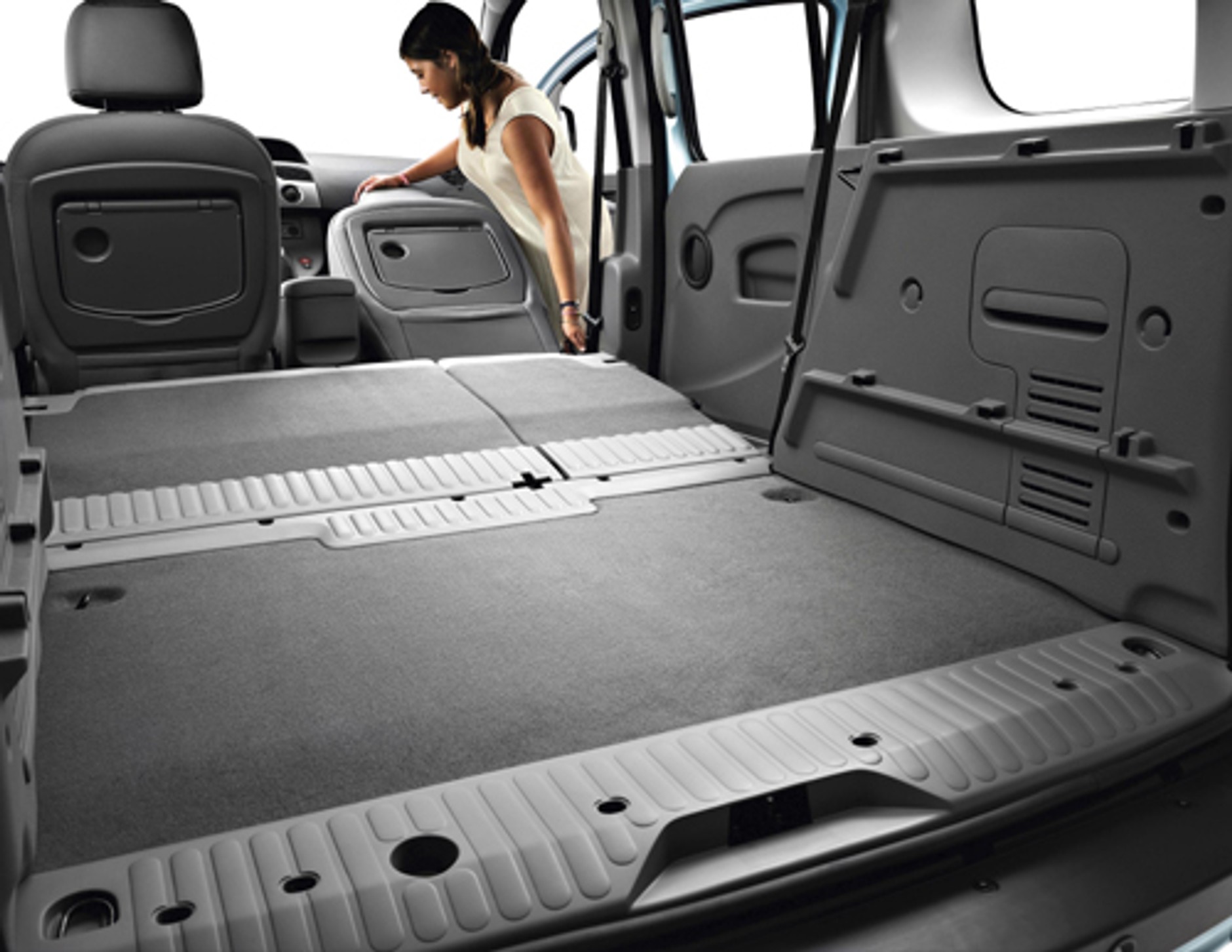 Renault Kangoo - Bardziej praktyczny i komfortowy