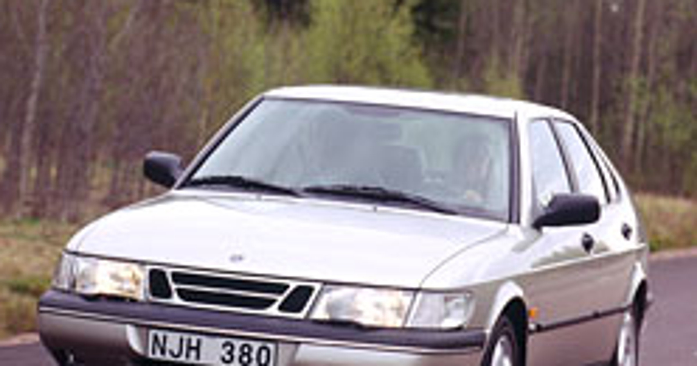 Saab 900 – historia szwedzkiego luksusu