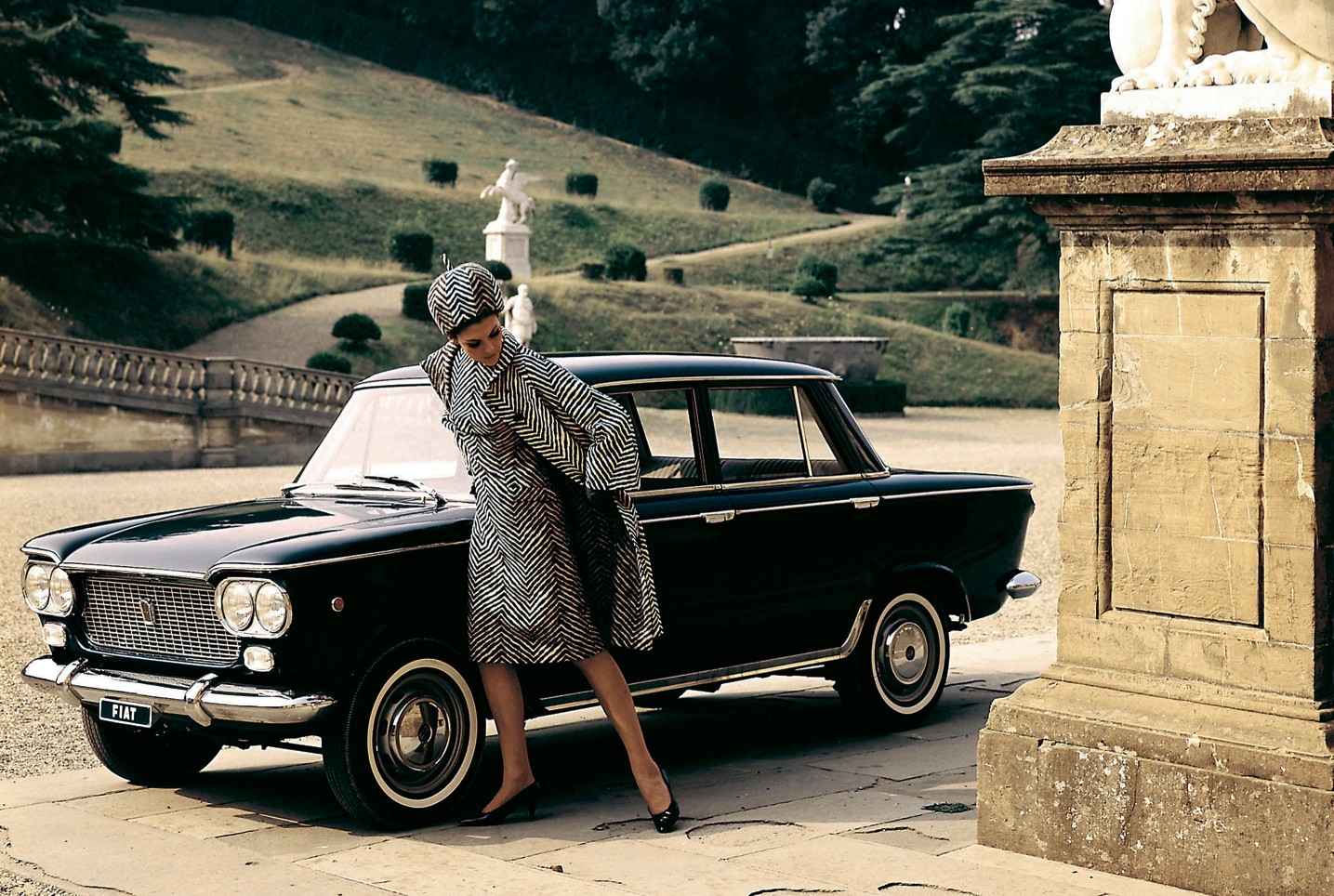 Fiat 1300/1500  – to po tym modelu Fiat 125p odziedziczył rozwiązania techniczne, za to nadwozie wzięto od następcy. Można więc powiedzieć, że Fiat 125p był swego rodzaju hybrydą.