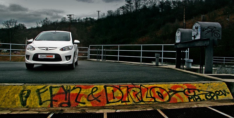 Mazda2 1,5 MZR (76 kW) Sport - japońska zabawka