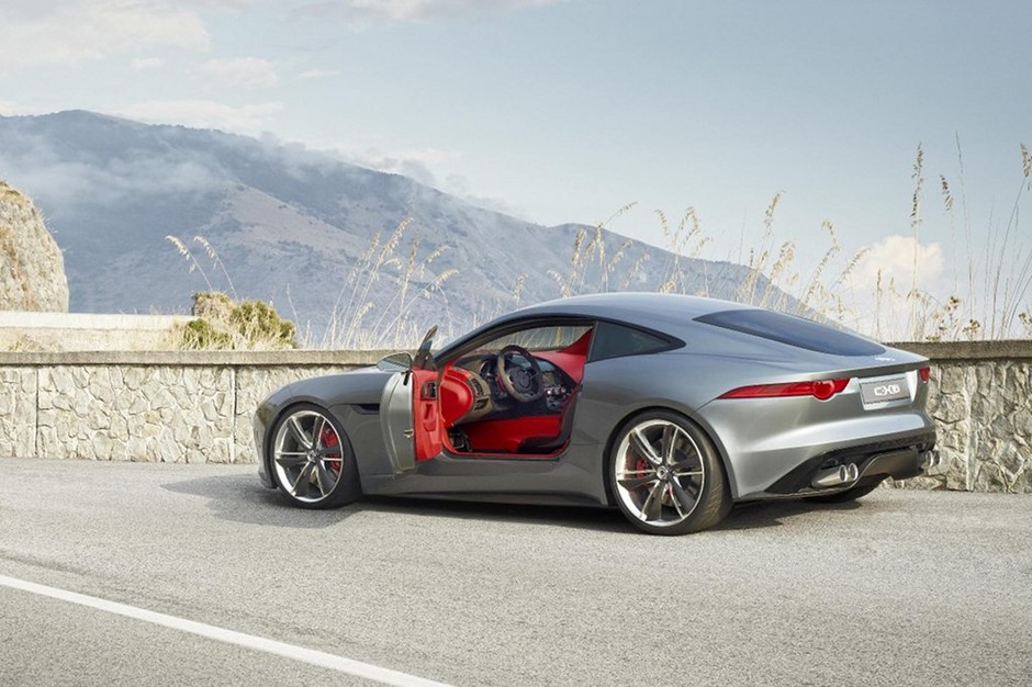 Jaguar C-X16 pokazuje pazury