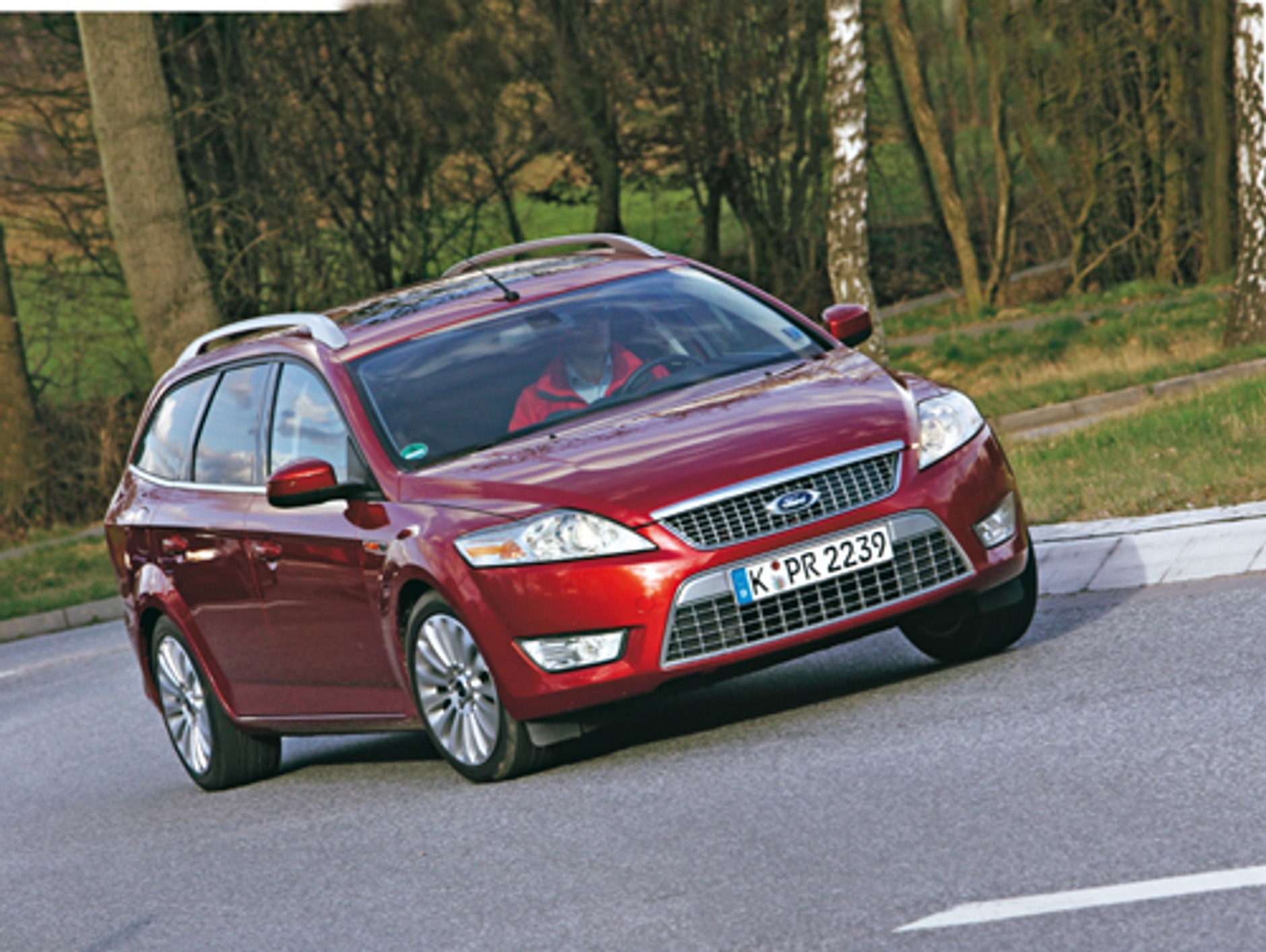 Mazda 6, Opel Vectra, Renault Laguna Ford Mondeo - Oto cztery rasowe kombi