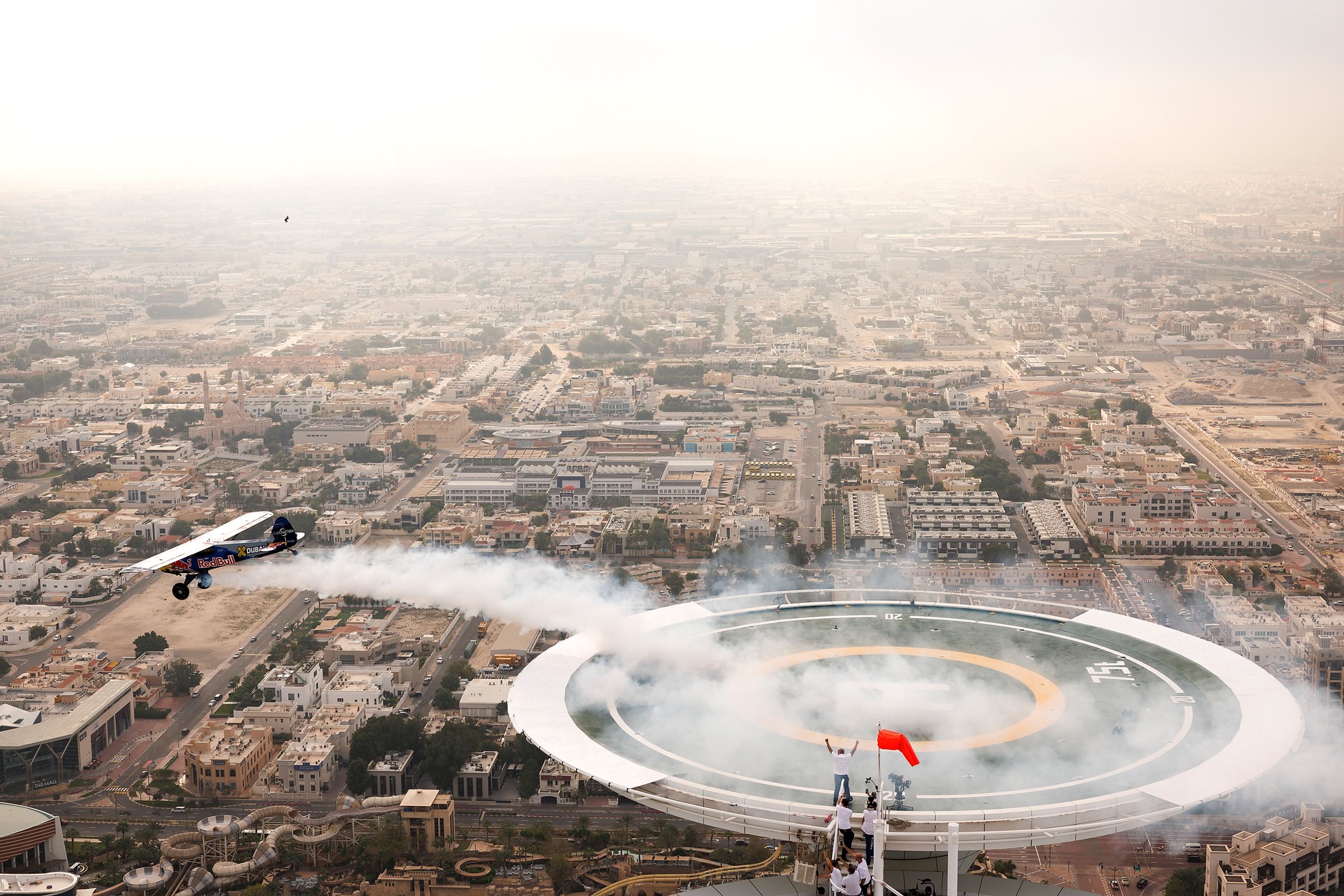 Łukasz Czepiela wylądował samolotem na lotnisku dla helikopterów