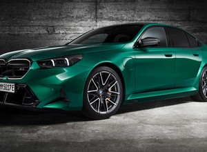 Nowe BMW M5 jest hybrydą plug-in. Ma 727 KM, ale waży 2,5 tony