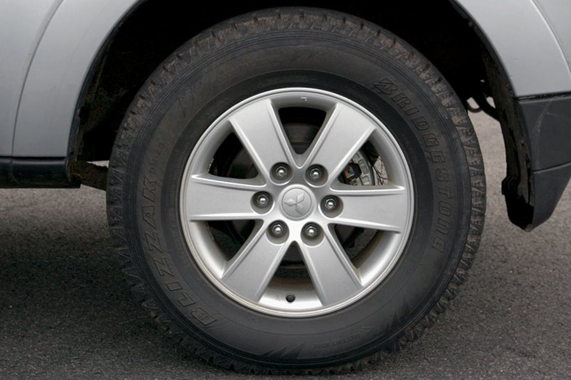 Mitsubishi Pajero 3.2 DI-D SWB – zwinna jaszczurka