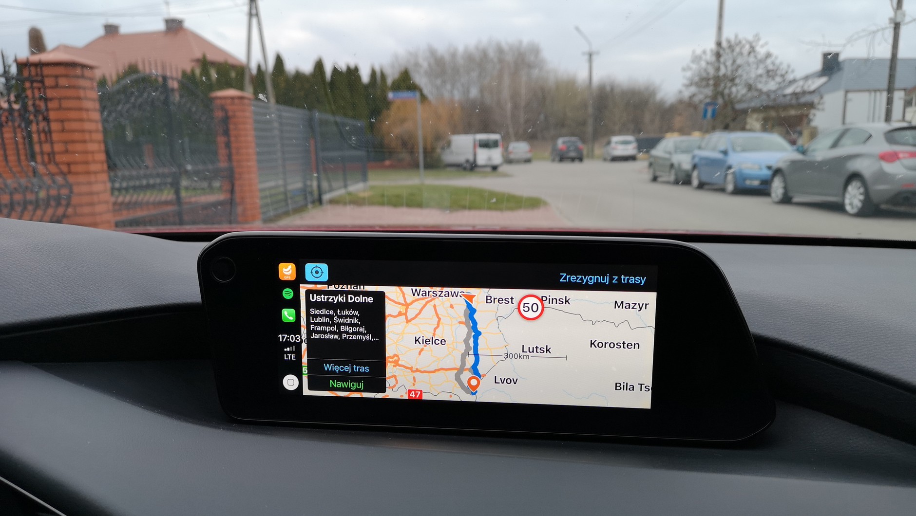 NaviExpert w Apple CarPlay