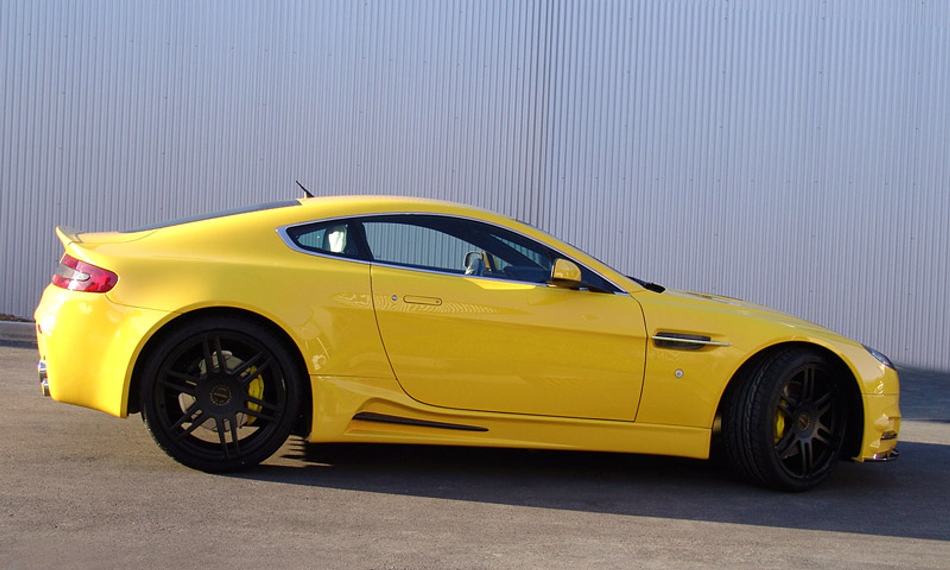 Aston Martin V8 Vantage: Mansory po raz kolejny