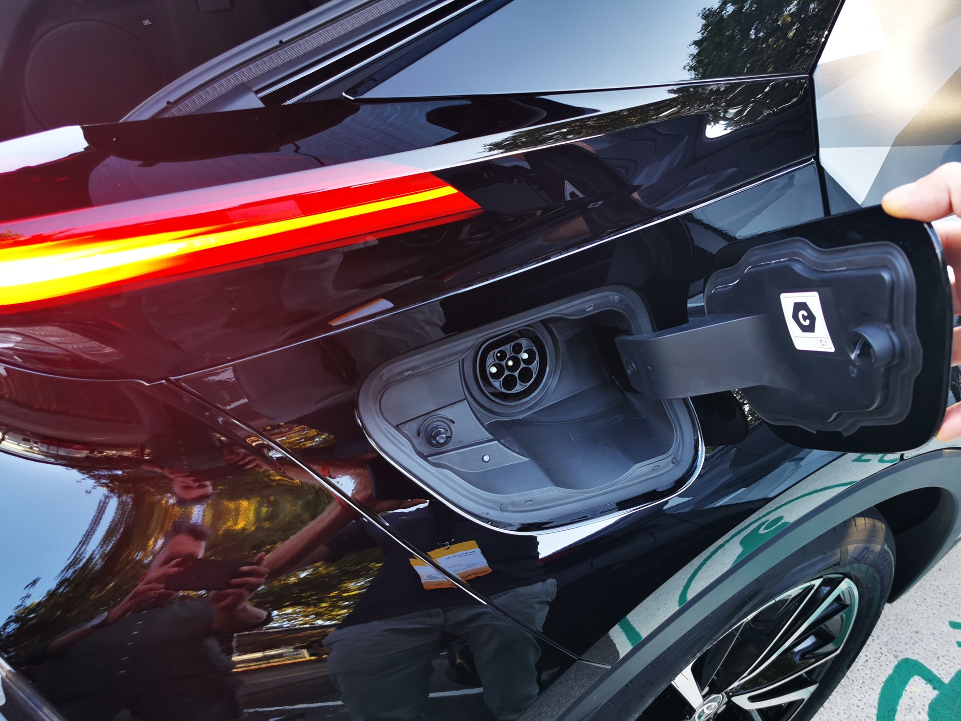 Nowa Toyota C-HR Plug-in Hybrid