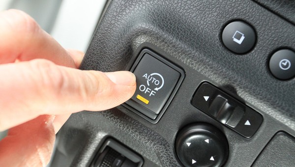 Układ start-stop: masz auto z turbodoładowaniem i chcesz, aby jeździło długo i niezawodnie? Wyłączaj szkodnika!