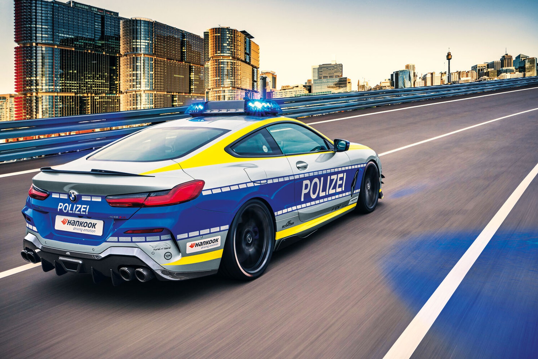 Policyjne BMW M850i AC Schnitzer