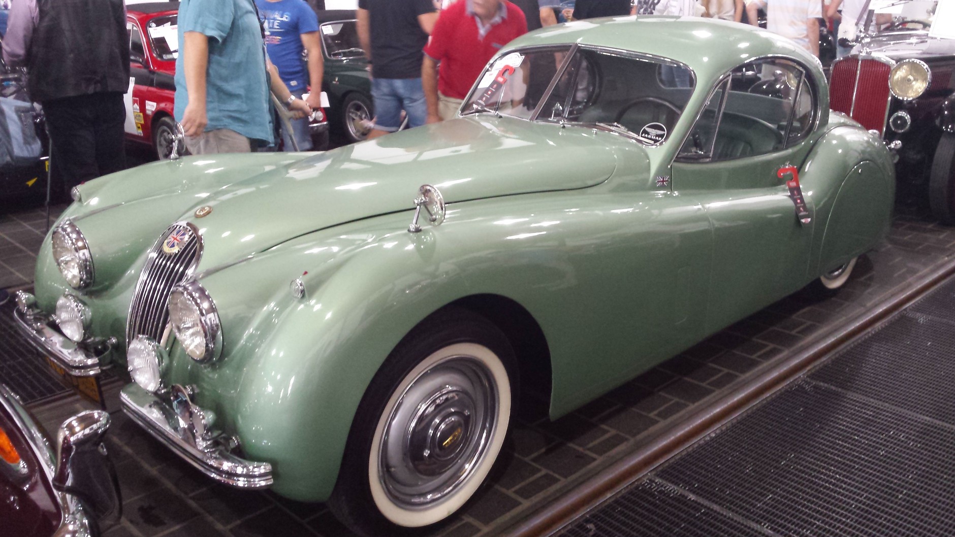 Jaguar XK 120 z lat pięćdziesiątych
