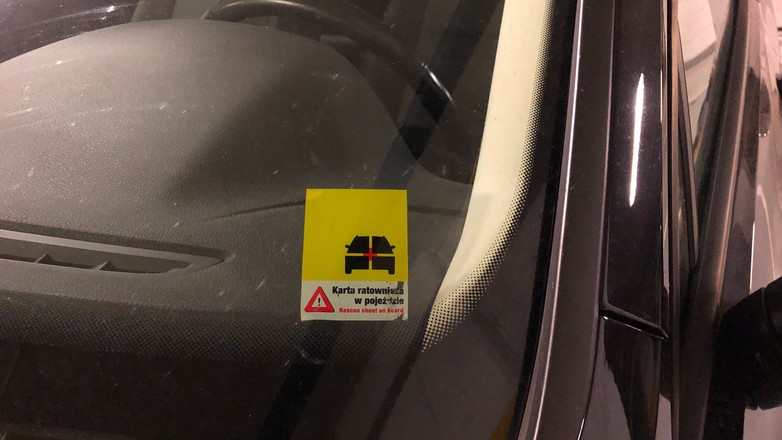 Karta ratownicza - naklejka na szybie