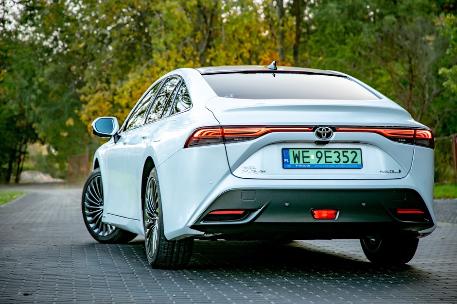 Toyota Mirai 2023 r.