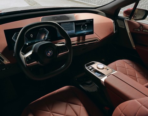 BMW iX