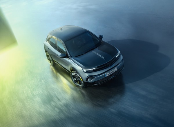 Opel przenosi rajdowe emocje na drogę. Mokka GSE już w sprzedaży