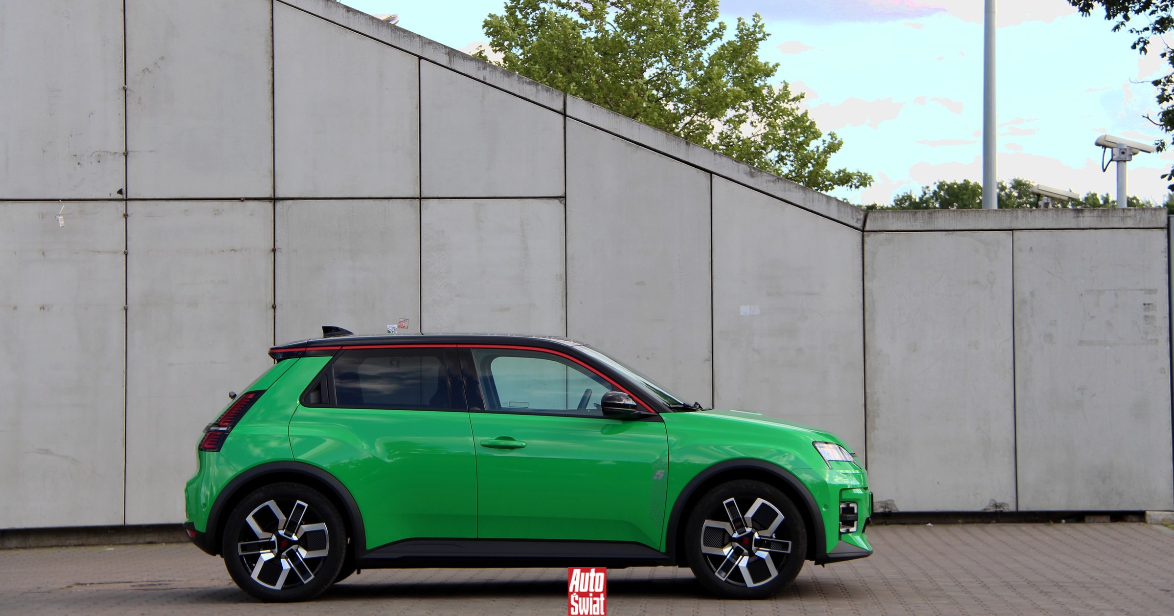 Renault nauczyło się od Chińczyków, jak szybciej projektować samochody. Co zmienili?