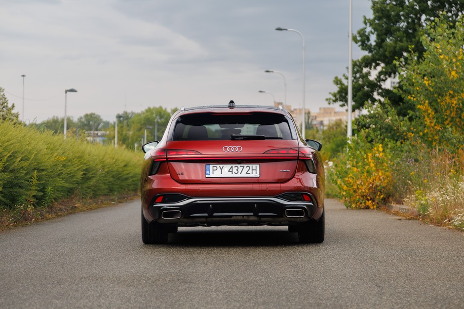 Audi A6 C9