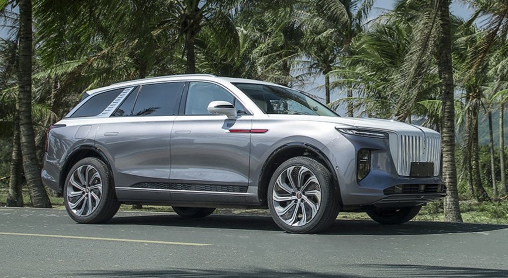 Hongqi E-HS9