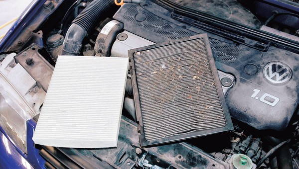 Jak wymienić filtr kabinowy?