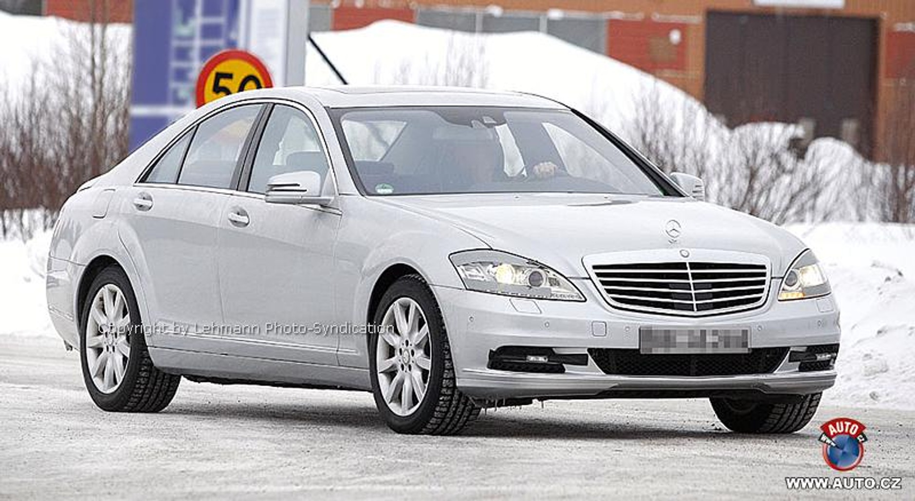 Mercedes-Benz S-Klasa: modernizacja i seryjna hybryda (fotogaleria)