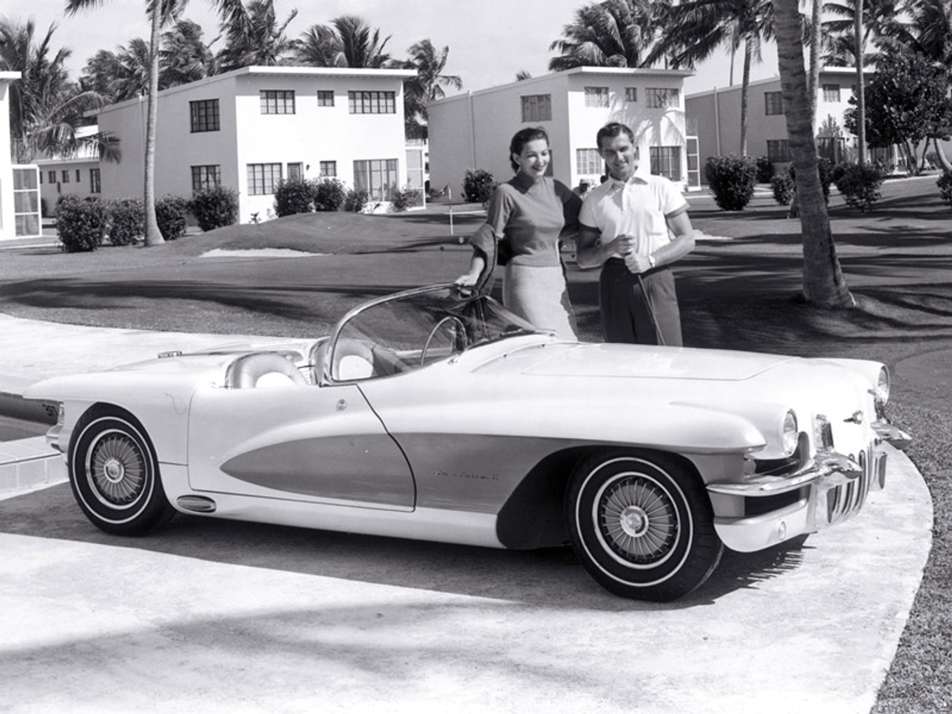 GM zaprezentuje w Pebble Beach samochody z wystawy Motorama (fotogaleria)