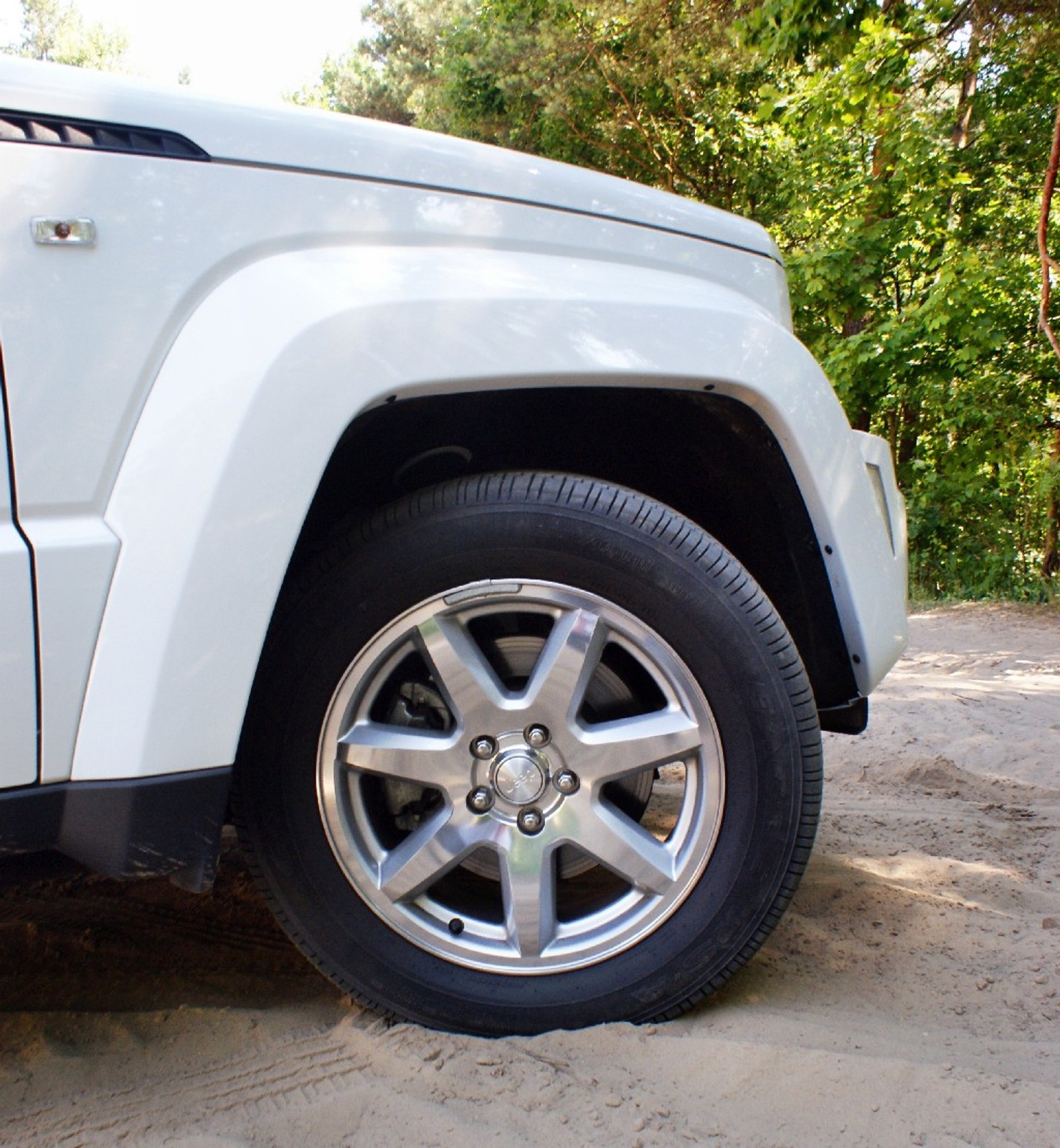 Jeep Cherokee: luksus w błocie