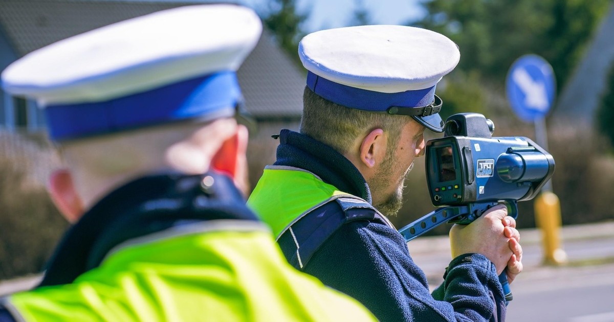 Obraz pochodzący z serwisu https://pila.policja.gov.pl/w19/aktualnosci/253895,Predkosc-glowna-przyczyna-tragedii-na-drogach.html