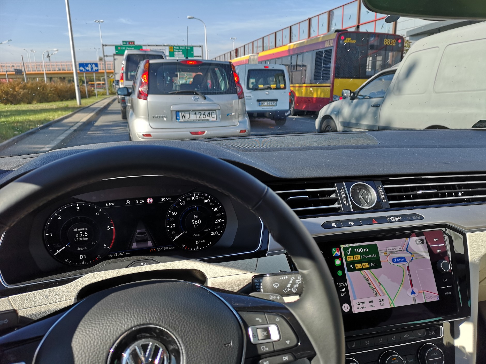 Korek w Warszawie na wylotówce