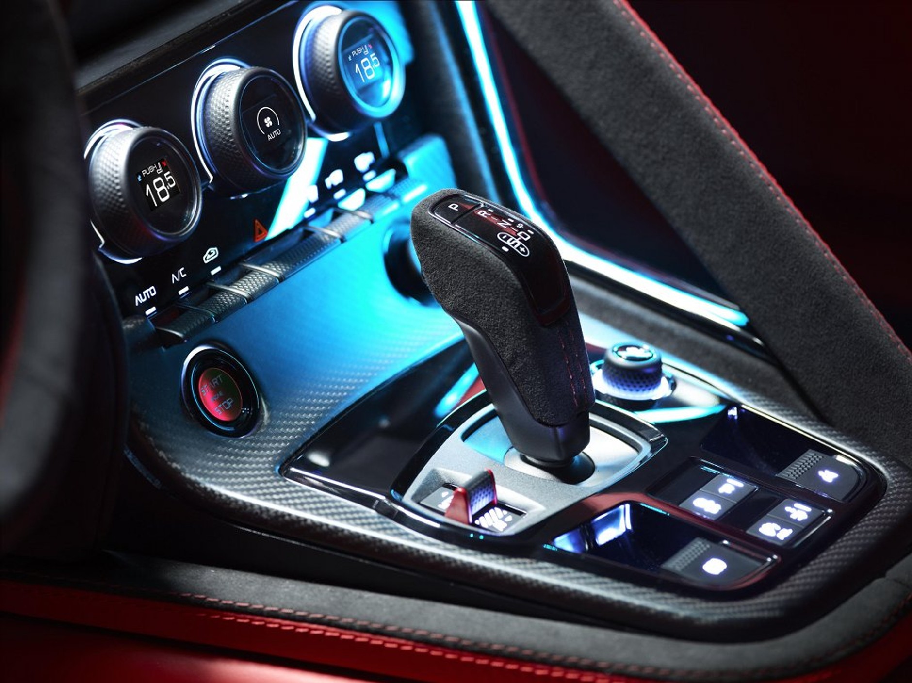 Jaguar C-X16 pokazuje pazury