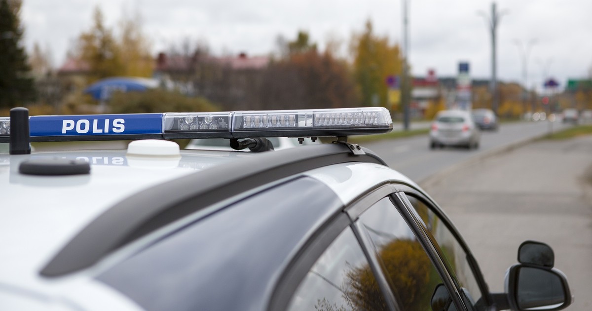 Fińska policja wręczyła kierowcy mandat w wysokości 121 tys. euro