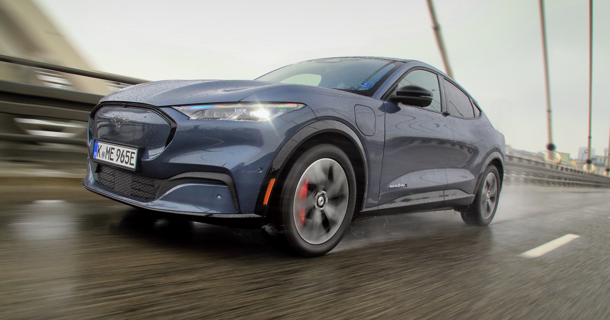 Ford Mustach Mach-E AWD 98 kWh