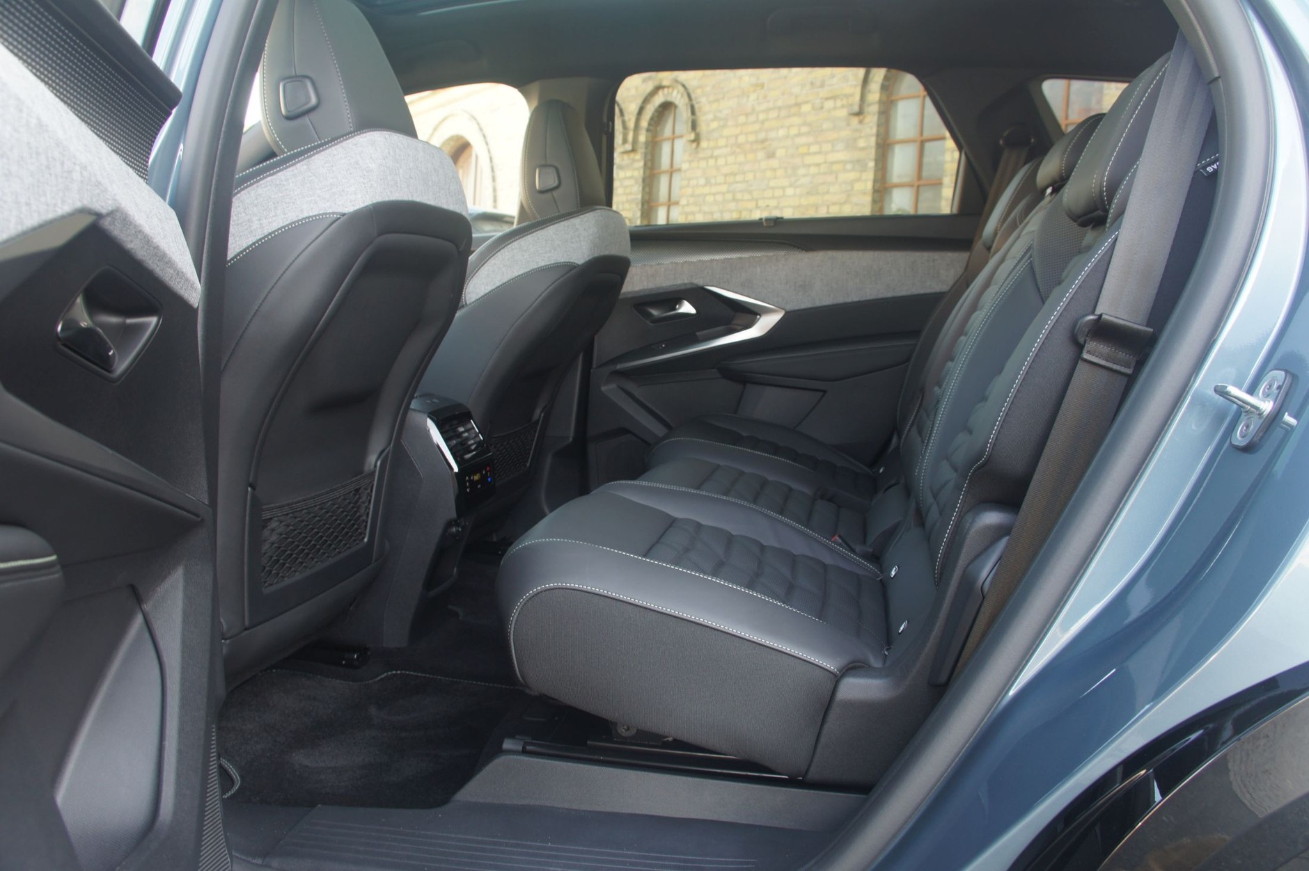 Peugeot E-5008 w pierwszym teście