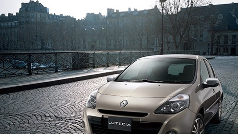 Renault Clio z Wielkiej Brytanii sprzedawane jest w Japonii