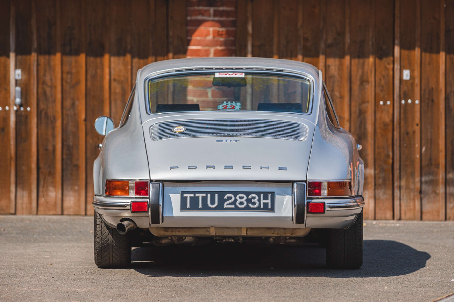 Jeden z pierwszych egzemplarzy 911T z powiększonym silnikiem 2.2