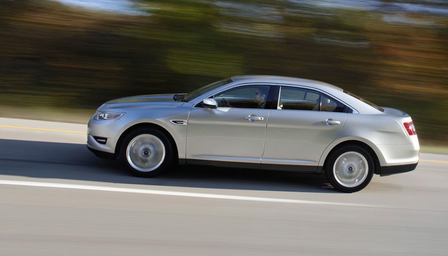 Detroit 2009: Ford Taurus 2010, czyli młot na Hondę i Toyotę