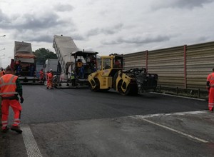 Dalszy ciąg utrudnień na autostradzie A4 – co z poborem opłat?