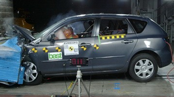 Mazda 3 I (2003-08) - crash test