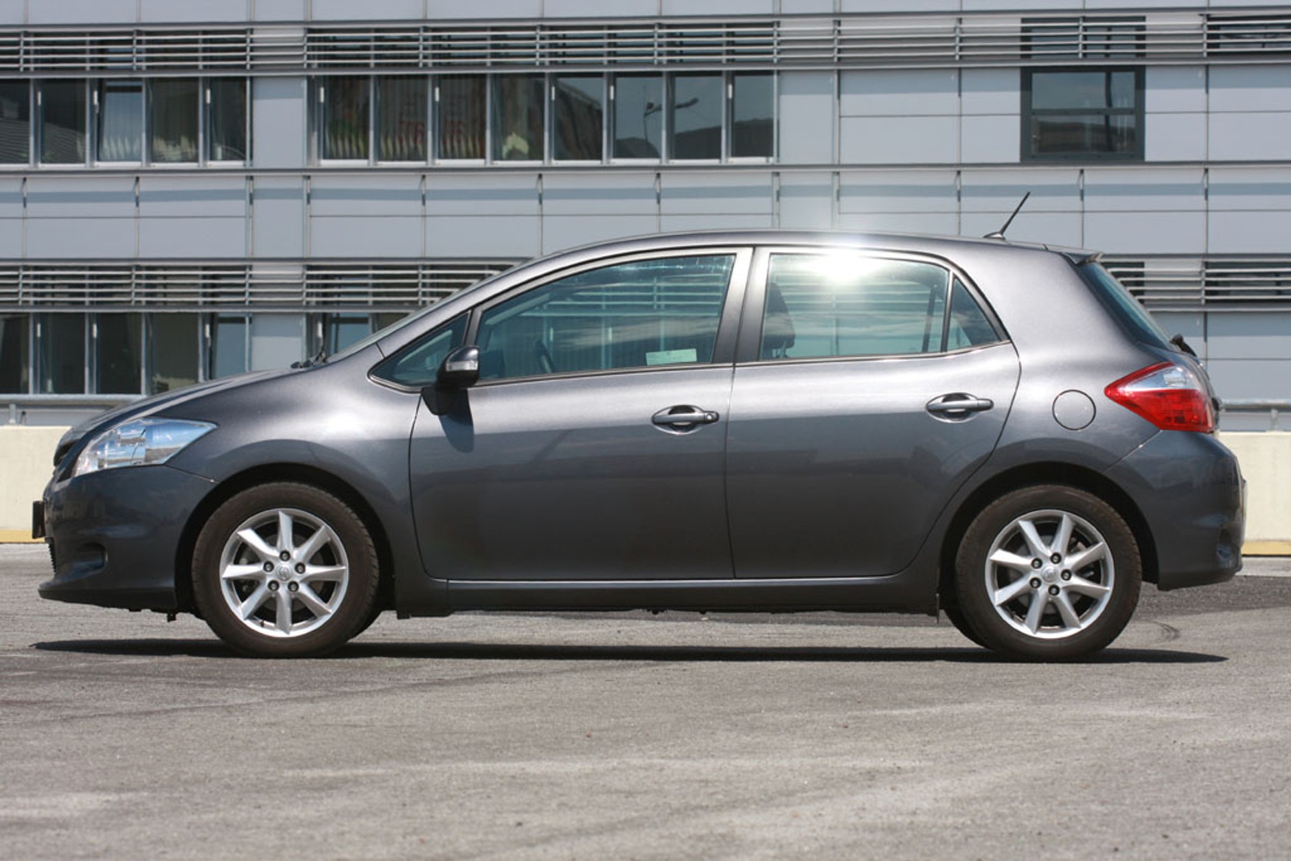 Toyota Auris 1.4 d-4d: Kumpel na długie lata